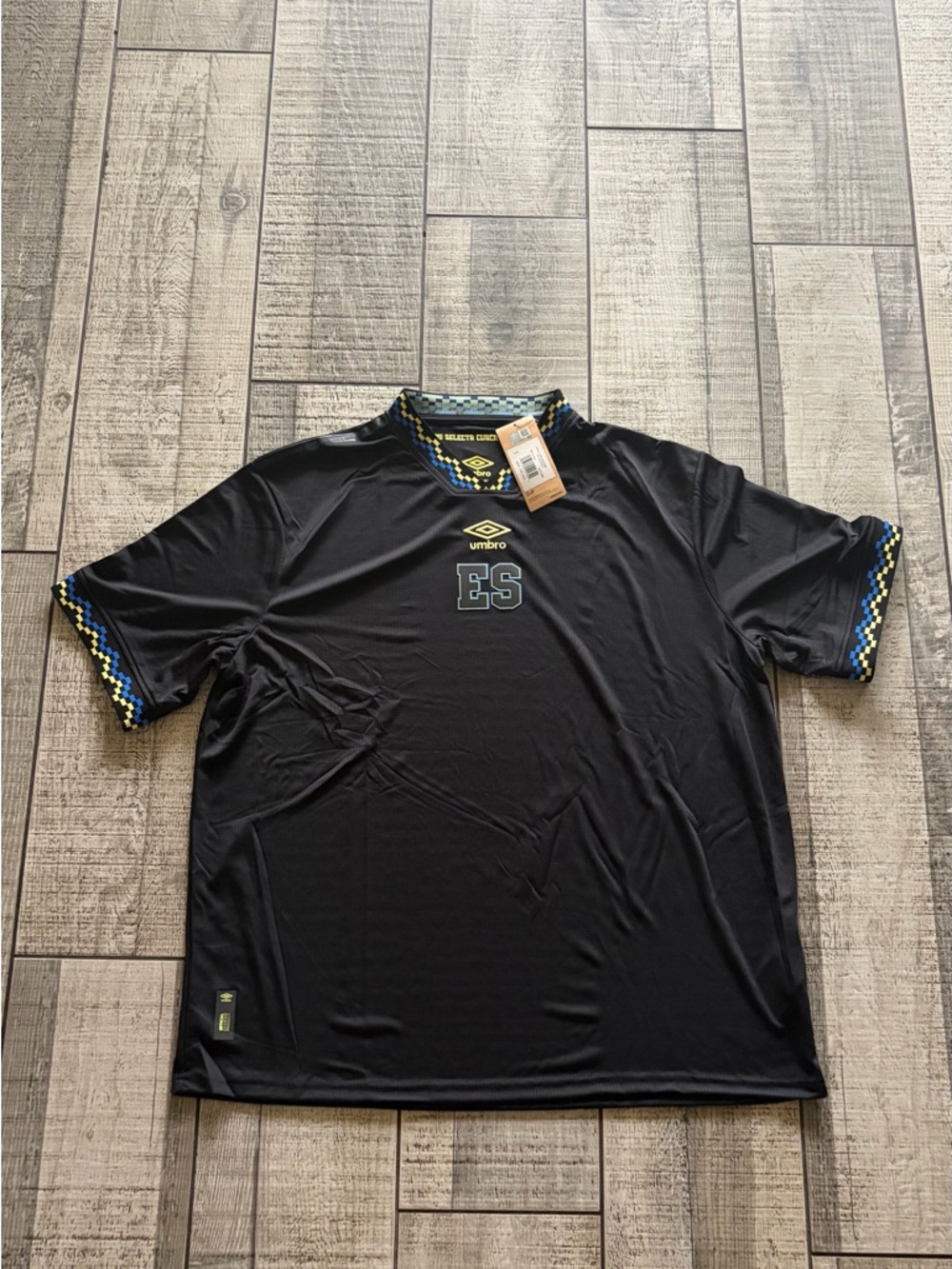 Umbro El Salvador Soccer Jersey Black Blue Yellow XXL Officially Licensed